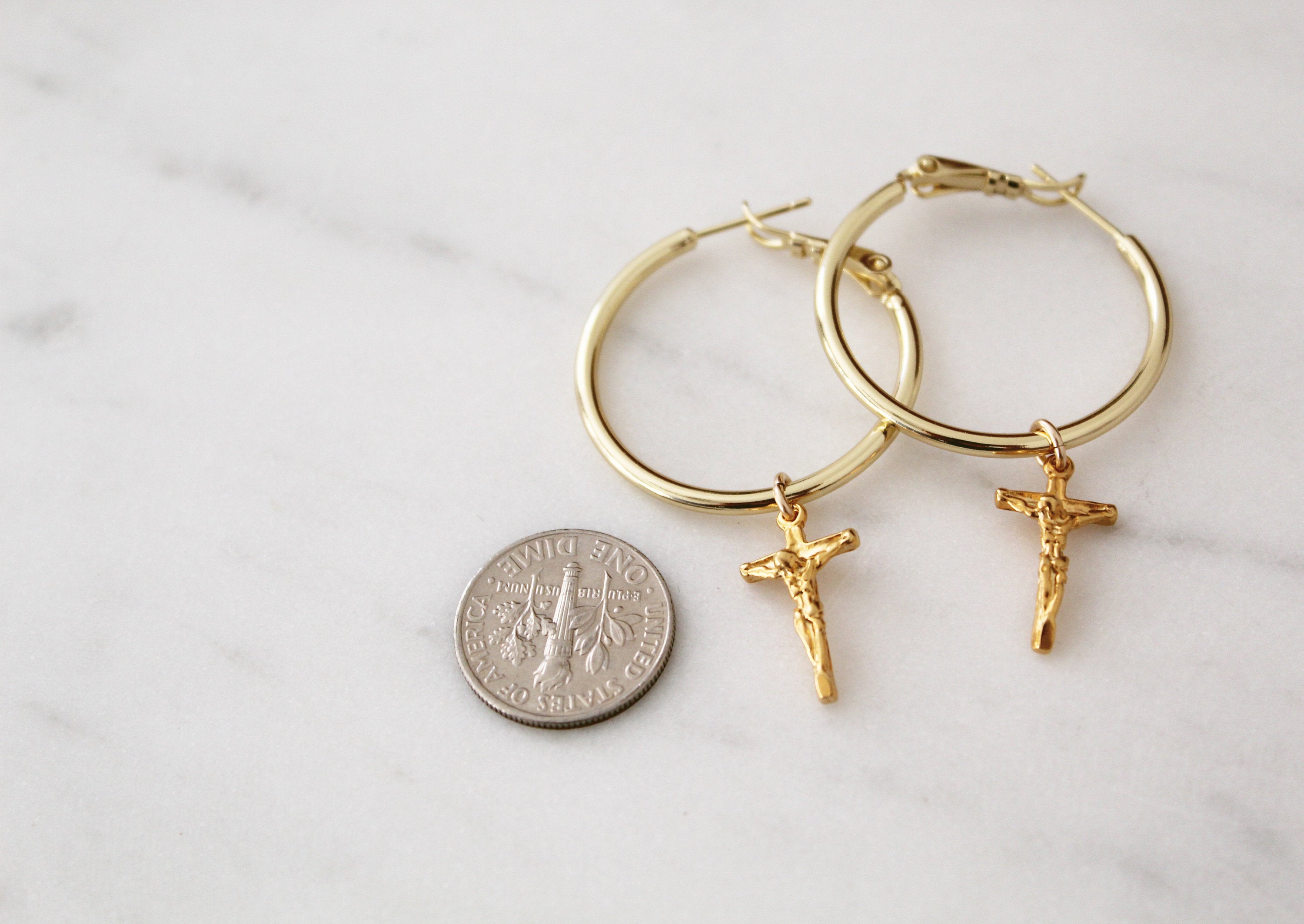 9k Yellow Gold Filled Plain Cross Crucifix Jesus Drop Mens Womens Hoop 9k Yellow Gold Filled Plain Cross Crucifix Jesus Drop Mens Womens Hoop